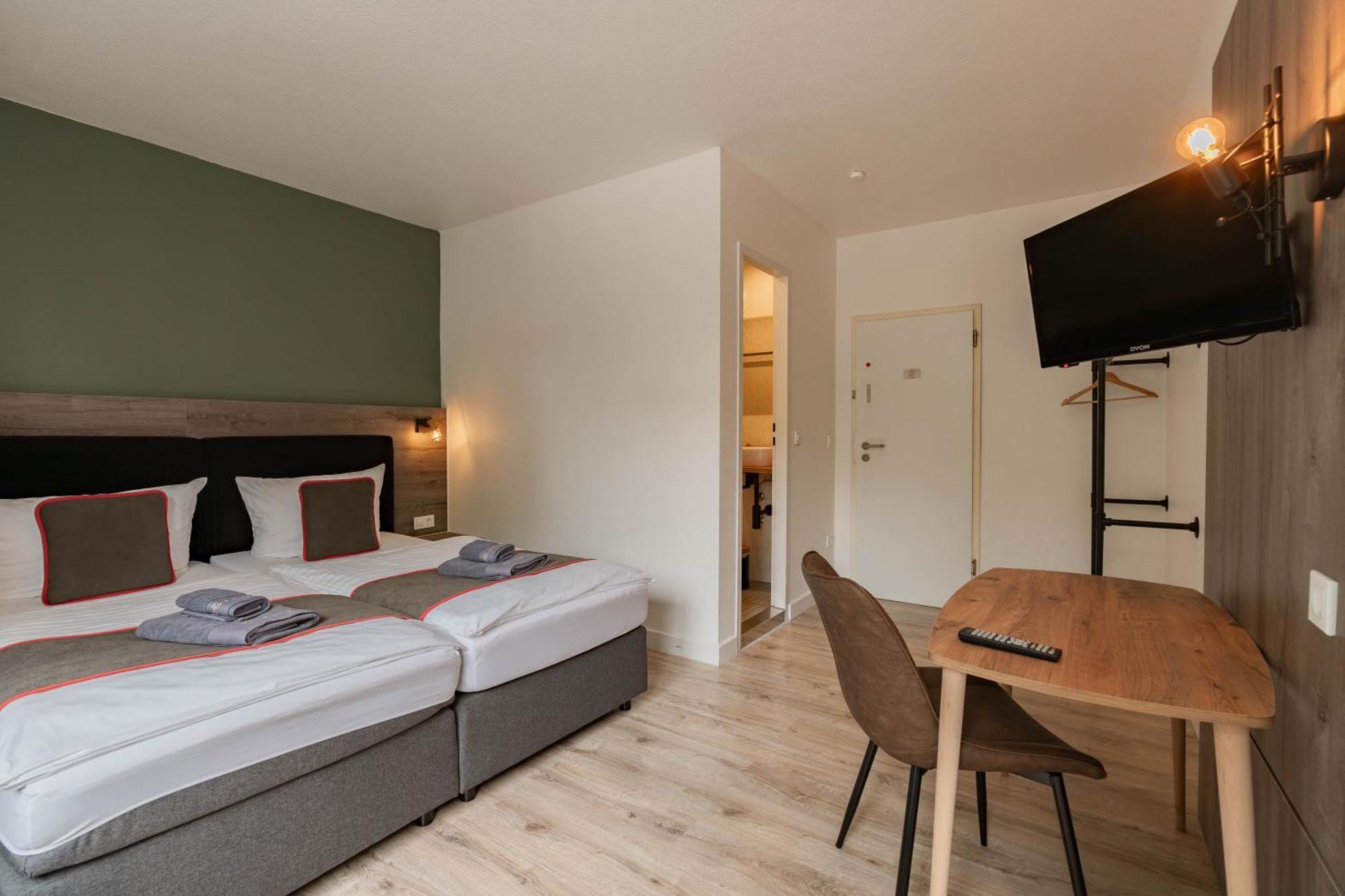 Hotel Enger Hof Дюселдорф Екстериор снимка