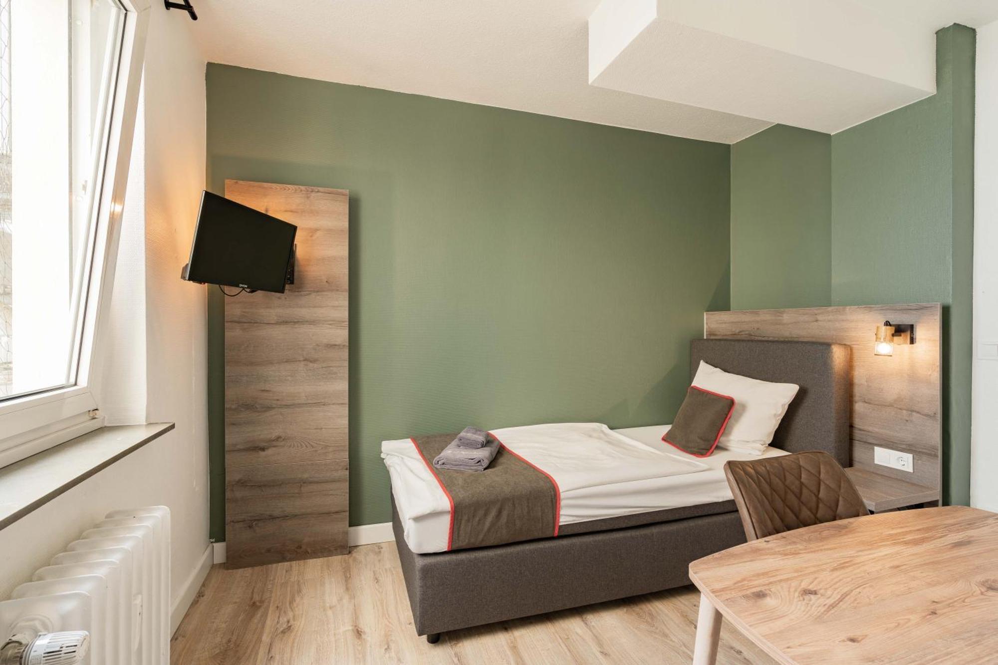 Hotel Enger Hof Дюселдорф Екстериор снимка